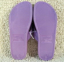 居家、情侣与浴室凉拖鞋批发的市场机遇——以7158服装批发为例